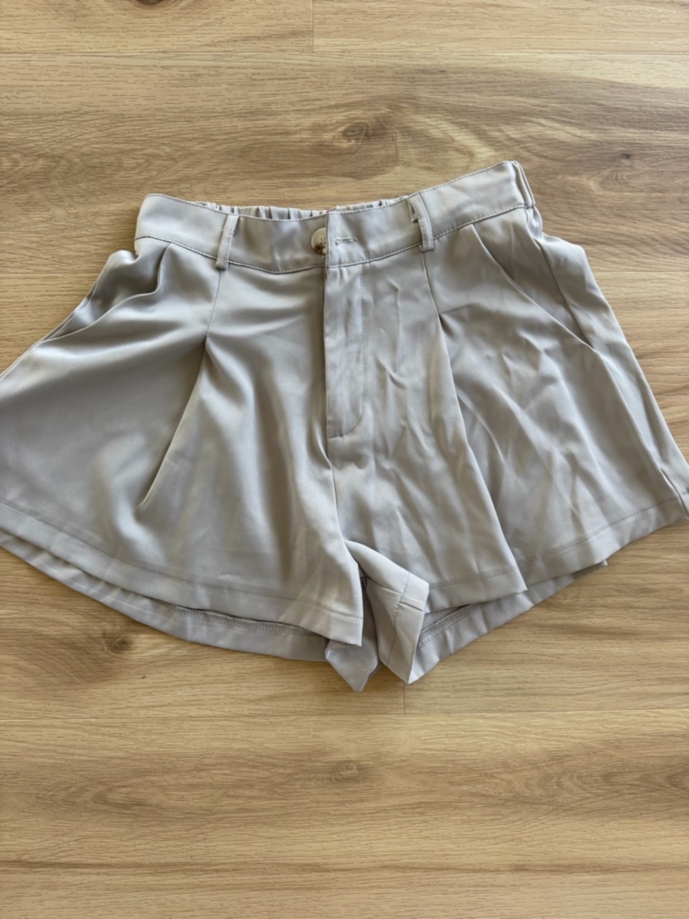 Classic High-Waist Women's Shorts - Light Beige